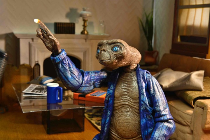 neca figura neca e.t. ultimate telepathic et 40 aniversario el extraterrestre